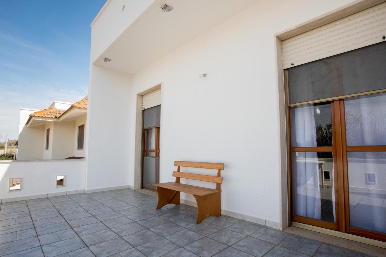 Ferienwohnung Villino Carolin Torre Lapillo Exterior foto